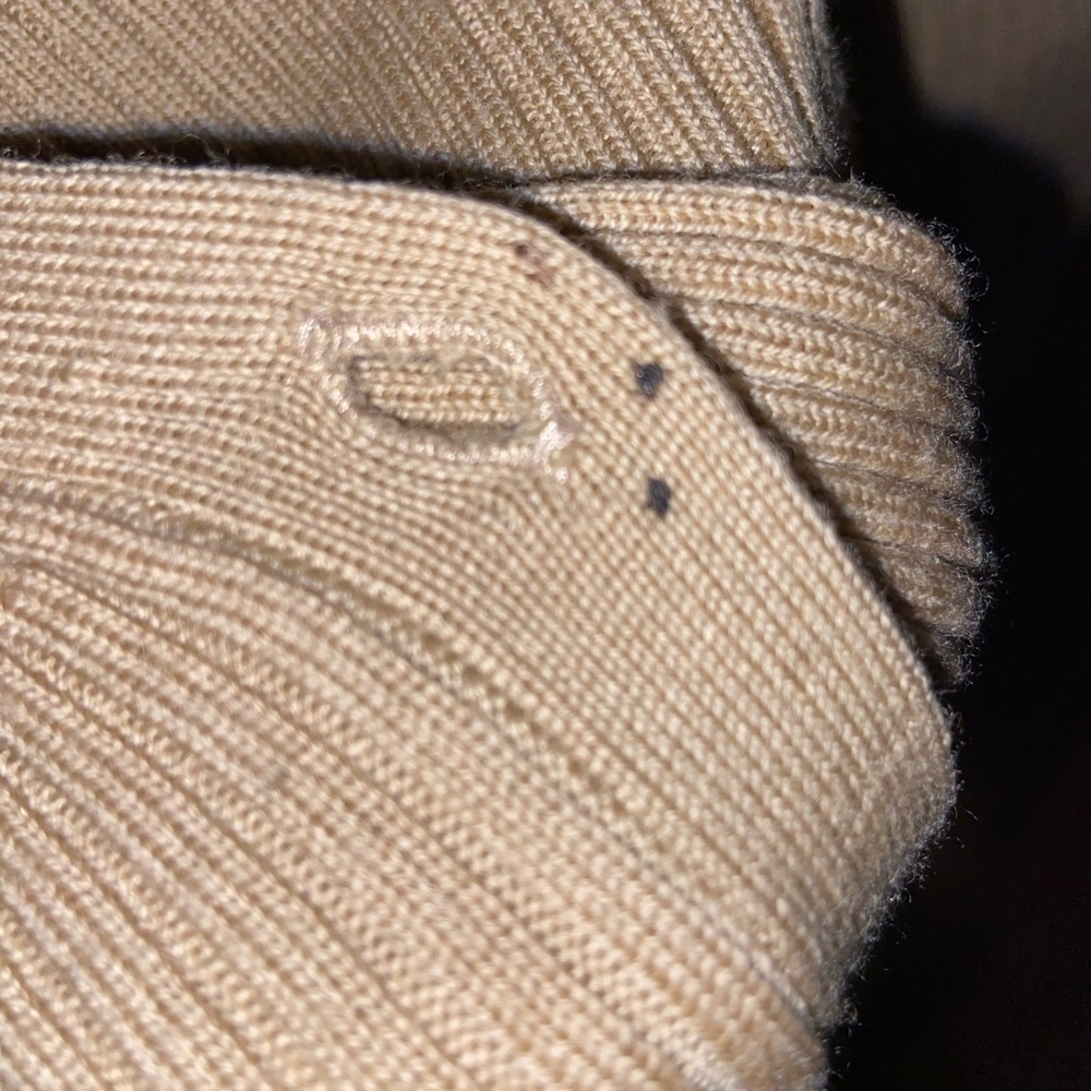 Sweater - Picture 6 of 6